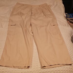 Target Womans Beige Cargo Pants Size 16